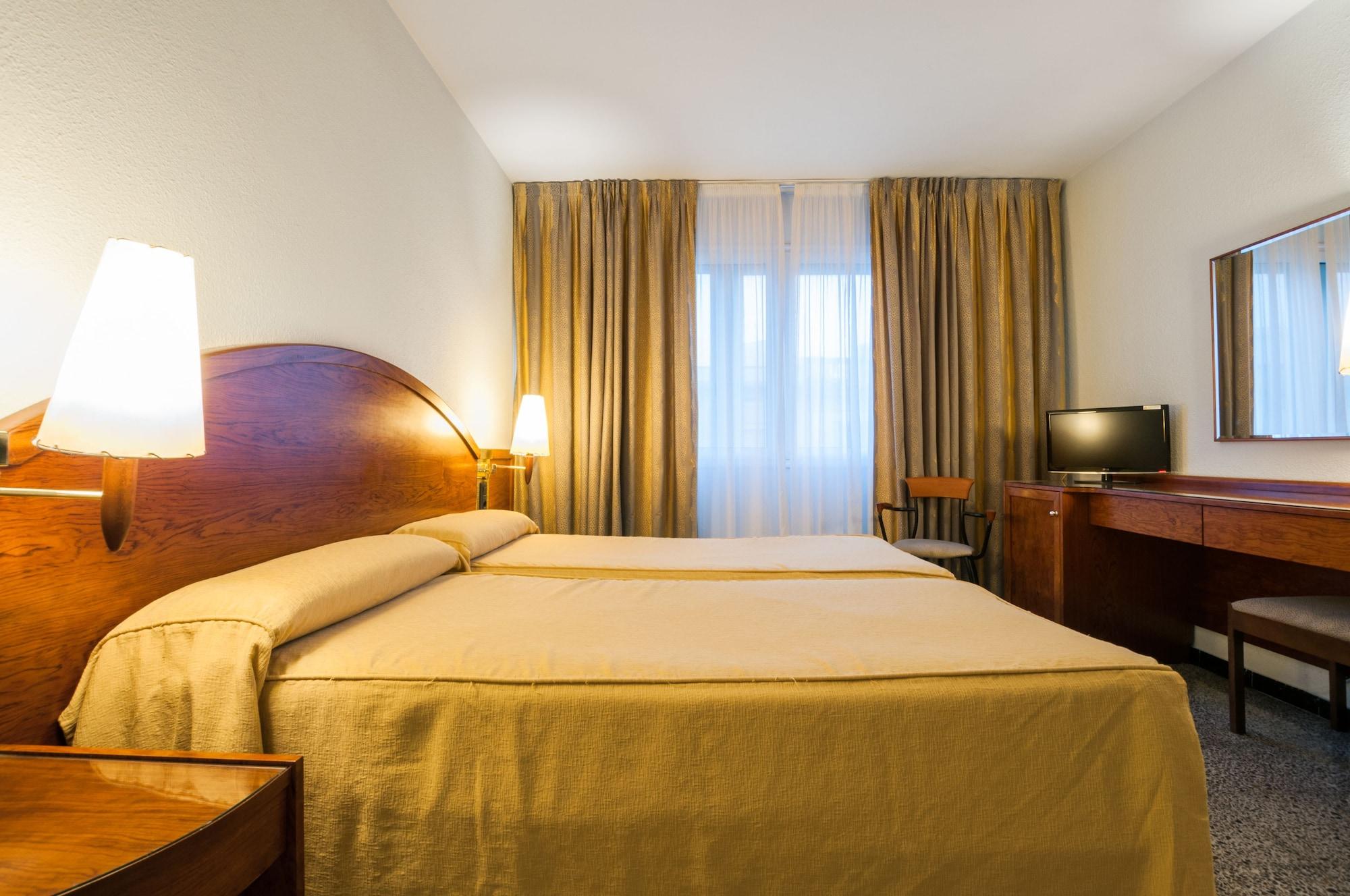 Hotel Gaudi Reus Eksteriør billede