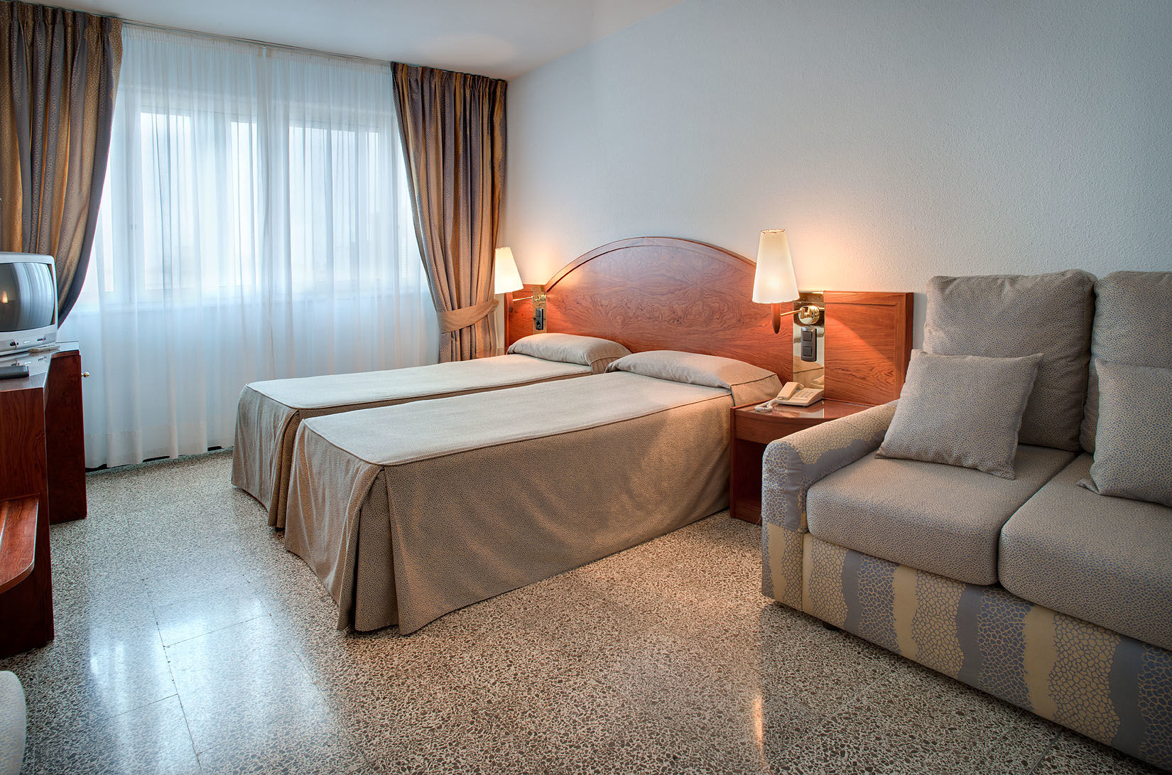 Hotel Gaudi Reus Eksteriør billede