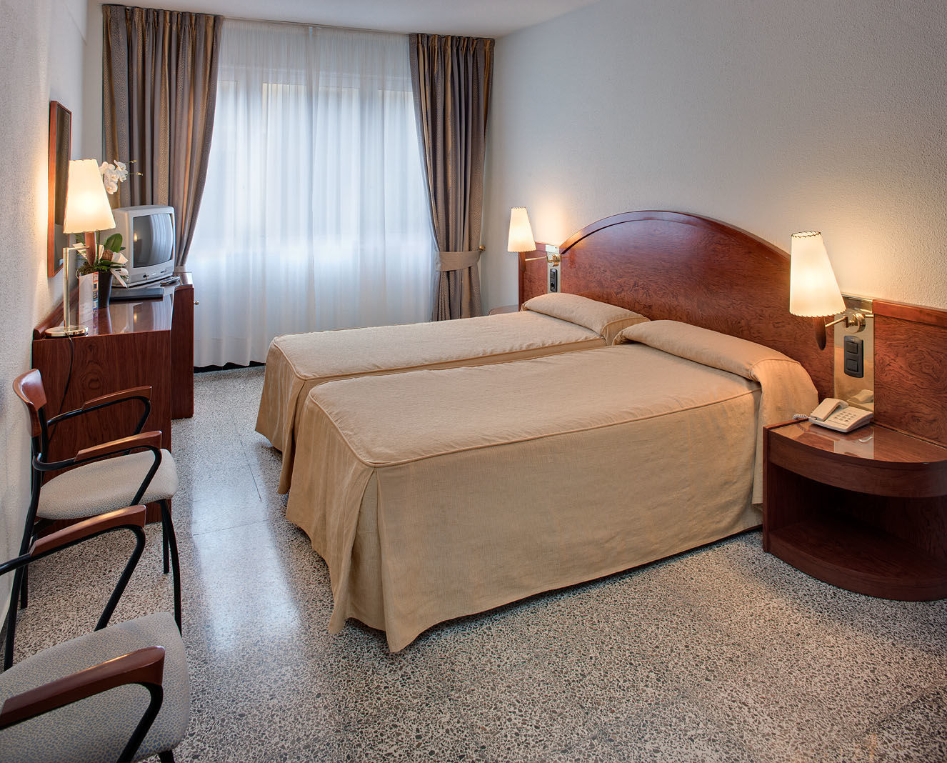 Hotel Gaudi Reus Eksteriør billede