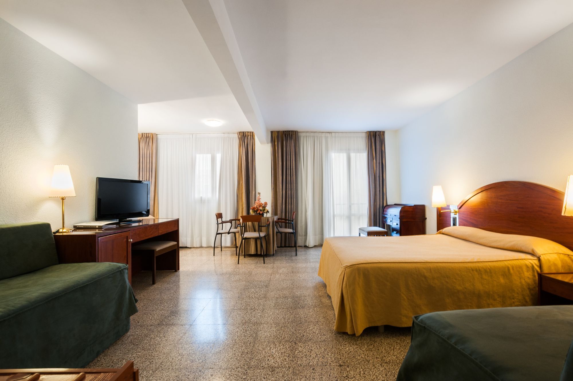 Hotel Gaudi Reus Eksteriør billede