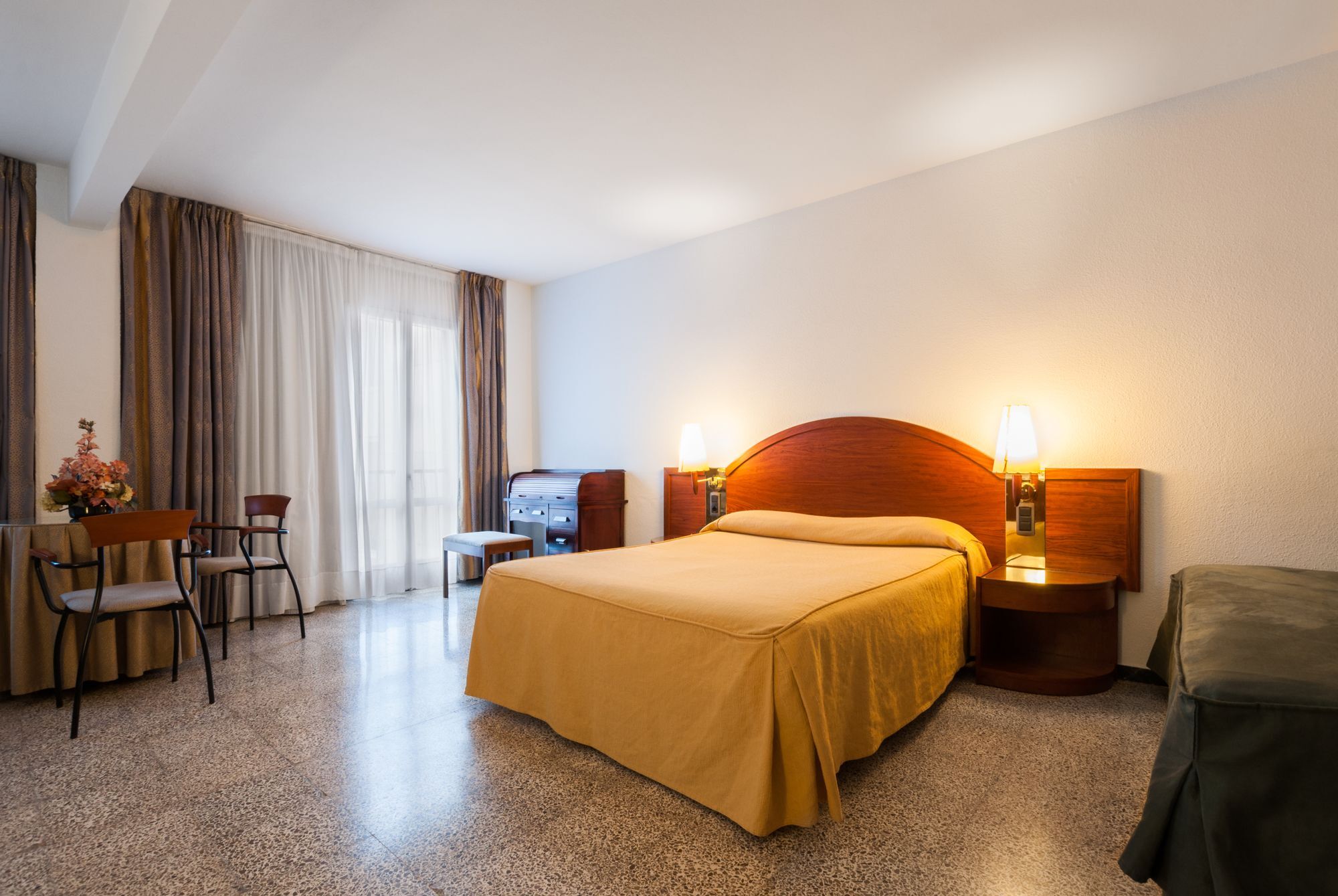 Hotel Gaudi Reus Eksteriør billede